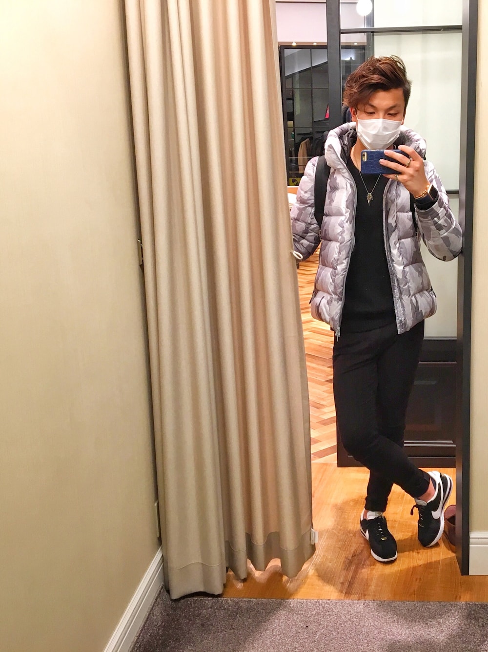 「GOSTAR DE FUGA、FUGA、ダウンジャケット、迷彩、黒パンツ、ニット、LouisVuitton、ナイキ、コルテッツ、スポーツミックス」｜「GOSTAR DE FUGAのキルトダウンジャケット ブルゾン（ダウンジャケット/コート、その他）」を使った、A'GEM/9越谷レイクタウンさん（メンズ・170cm）の冬コーディネートの1枚目の写真