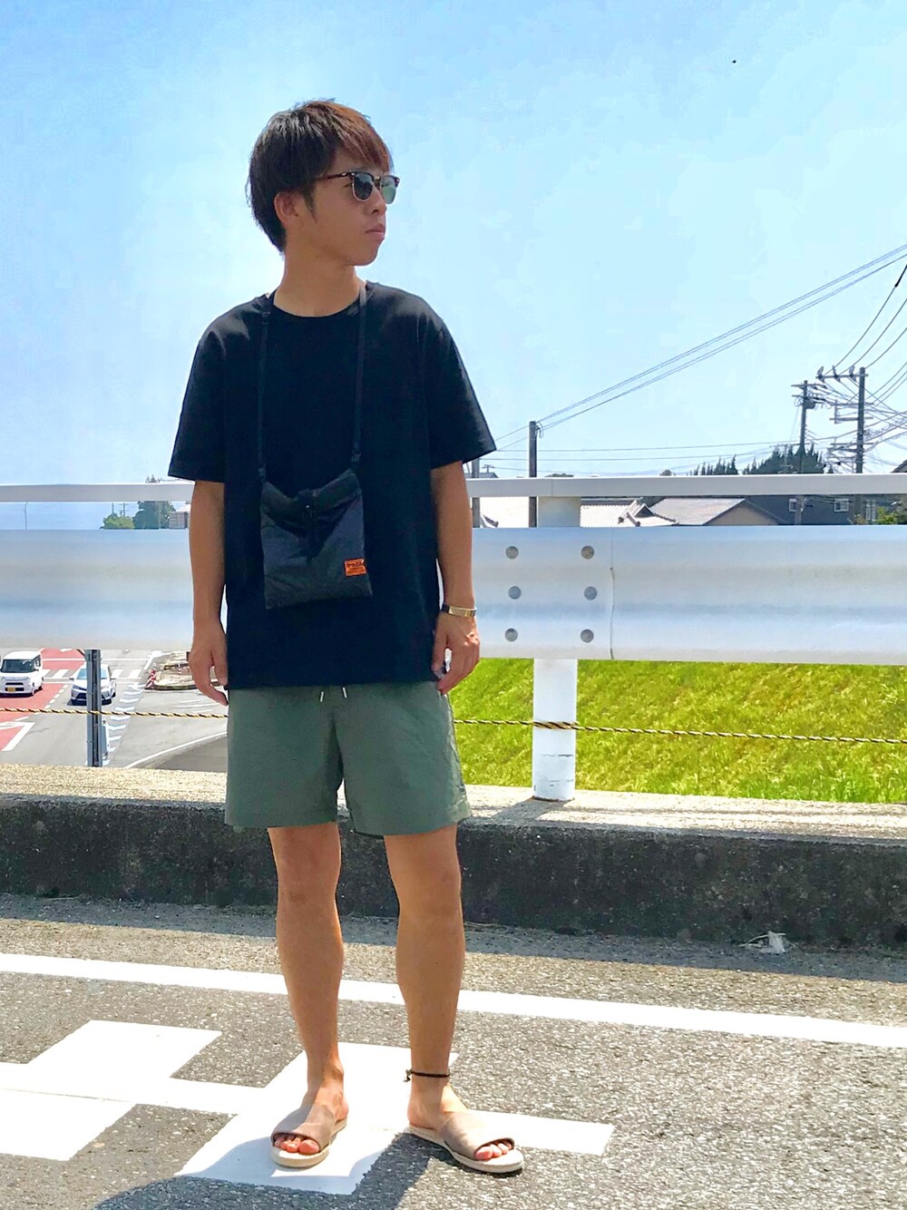 「夏セールで買いました、シンプルコーデ、夏コーデ、休日スタイル、ビッグシルエット、ゆるコーデ」｜「Ray-BanのRay-Ban　CLUBMASTER FOLDING（サングラス、ブラウン系）」を使った、mackoさん（メンズ・174cm）の夏コーディネートの1枚目の写真