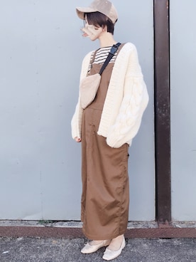 「アイテム（ジャンパースカート）」を使った、まりるんさん（レディース・163cm）の秋コーディネート