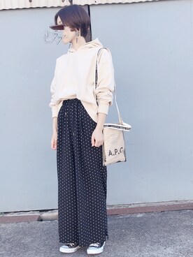 「SLOBE IENA（スローブイエナ）の30/10裏毛フードパーカー◆（パーカー）」を使った、まりるんさん（レディース・163cm）の秋コーディネート