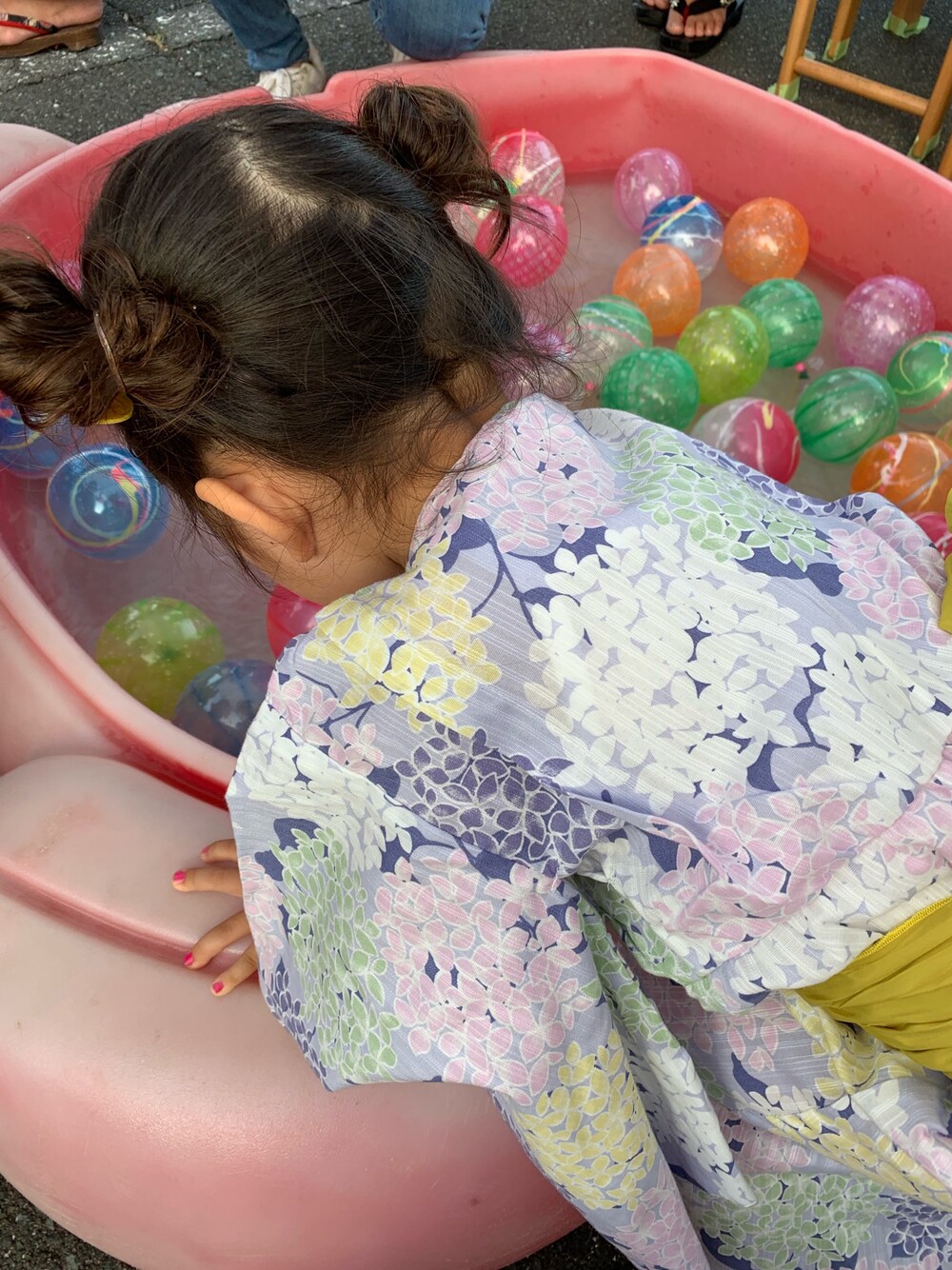 「petit mainのあじさい柄浴衣（浴衣、ホワイト系）」を使った、kanakoさん（キッズ・90cm）の夏コーディネートの1枚目の写真