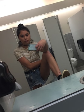 「TOPSHOP（トップショップ）のアイテム（アクセサリー）」を使った、India Reedさん（レディース・163cm）の春コーディネート