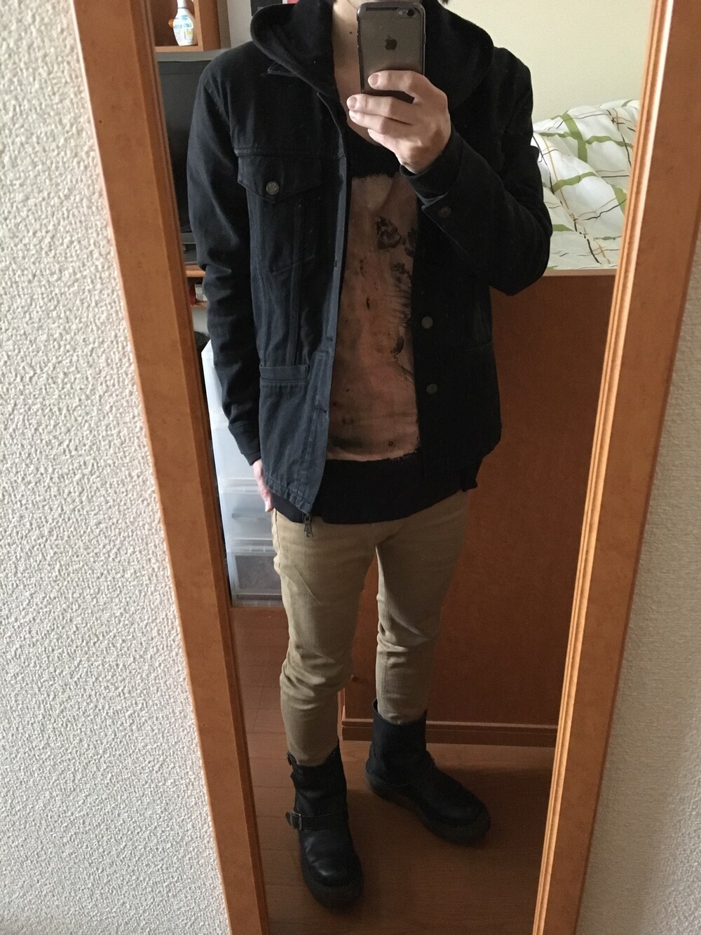 「RELIGIONのアイテム（Tシャツ/カットソー、ブラック系）」を使った、yskEさん（メンズ・172cm）の春コーディネートの1枚目の写真