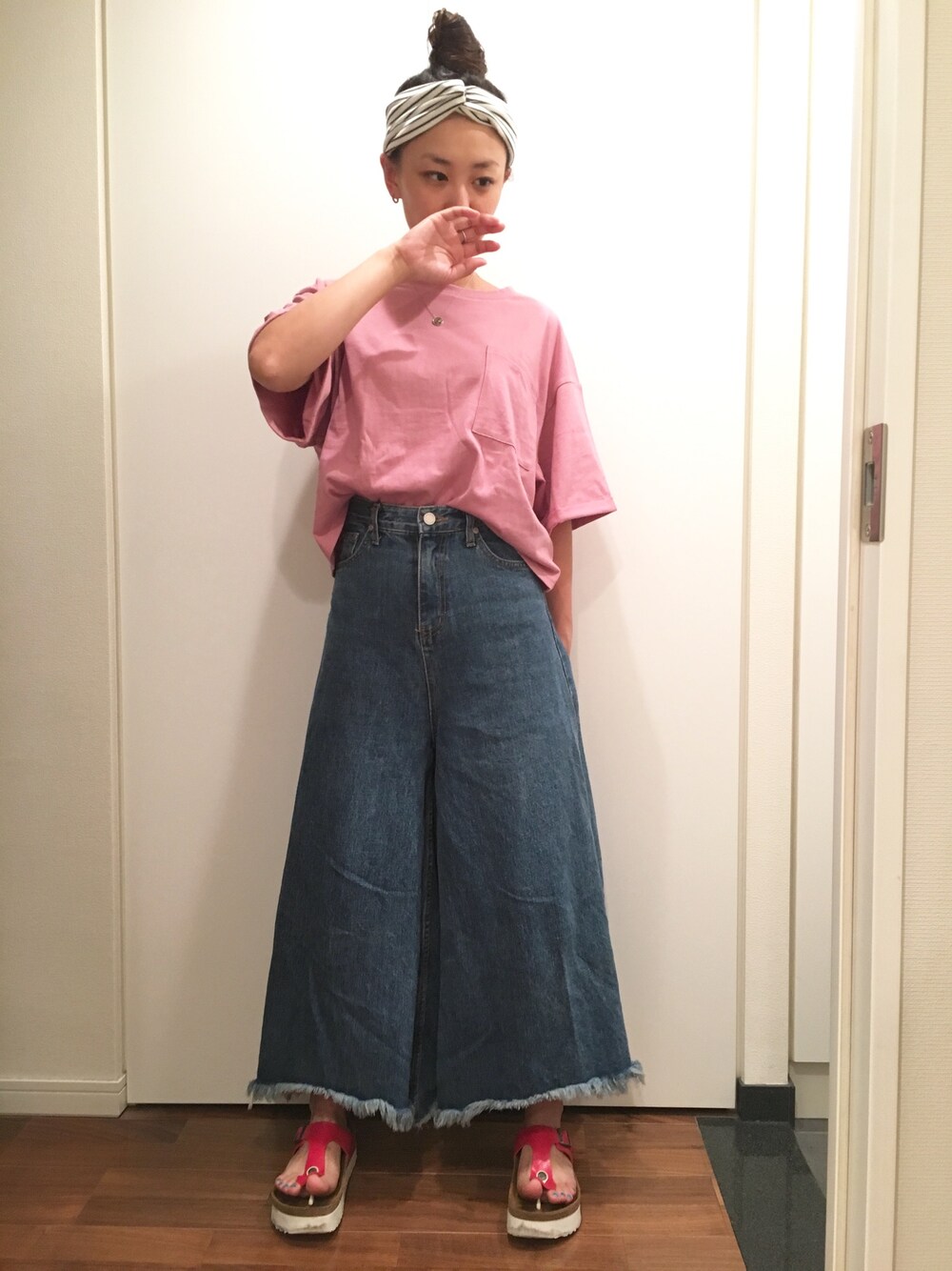 「カジュアル、休日スタイル、おだんごヘアー、niko and ...、papillio、birkenstock、ピンク」｜「Papillioのアイテム（サンダル、ピンク系）」を使った、mAcoさん（レディース・156cm）の夏コーディネートの1枚目の写真