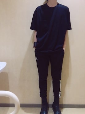 「革靴」｜「アイテム（Tシャツ/カットソー）」を使った、naOさん（メンズ・176cm）の夏コーディネート