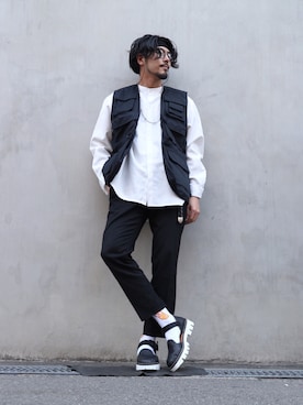 「BASISBROEK（バシスブルック）のアイテム」を使った、明賀健太さん（メンズ・178cm）の春コーディネート
