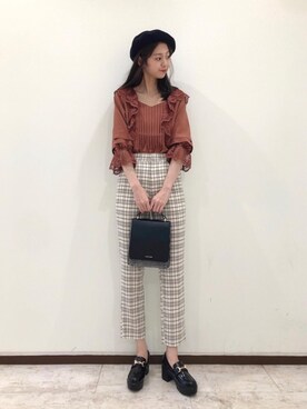 マジェスティックレゴン新宿ミロード店スタッフさん（レディース・165cm）の秋コーディネート