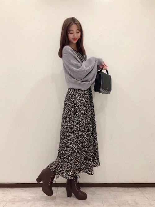 MAJESTIC LEGON �}�W�F�X�e�B�b�N���S���V�h�~���[�h�X�X�^�b�t����́u�i�b�j�v���g�����R�[�f�B�l�[�g