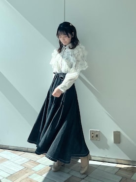 「MAJESTIC LEGON（マジェスティックレゴン）のステッチラインタックフレアスカート（スカート）」を使った、マジェスティックレゴン新宿ミロード店スタッフさん（レディース・158cm）の春コーディネート