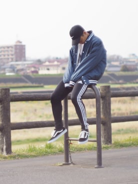 「ストリート系」｜「アイテム（ブルゾン）」を使った、保坂 巧さん（メンズ・175cm）の春コーディネート
