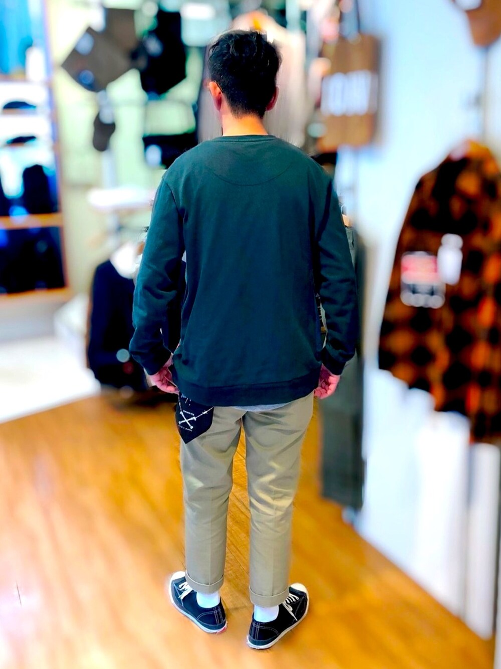 「シンプルコーデ、秋服準備はじめました、秋のコーデ、カジュアルコーデ、Dickies、toastfootandeyegear、バンダナ、INDEPENDENT、ロンT」｜「Dickiesのアイテム（Tシャツ/カットソー、グリーン系）」を使った、ichirockさん（メンズ・173cm）の秋コーディネートの1枚目の写真