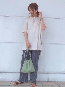 「巾着バッグ」｜「アイテム（チュニック）」を使った、YU-HAさん（レディース・163cm）の夏コーディネート