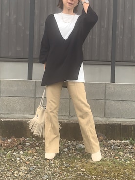 ニット セーターを使った 深vネック のレディース人気ファッションコーディネート Wear