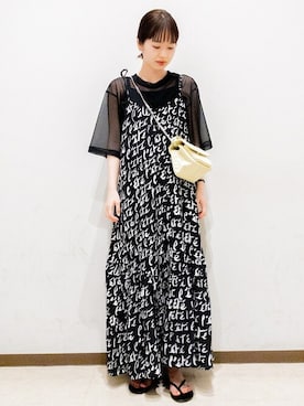 「TKEES（ティキーズ）のアイテム」を使った、清水さん（レディース・162cm）の春コーディネート