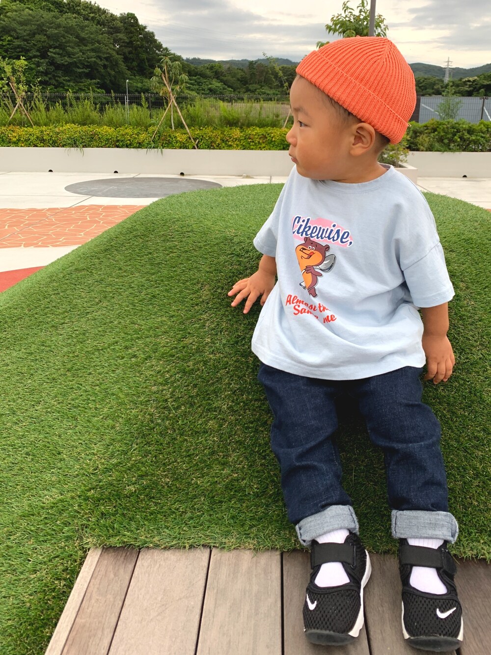 「カジュアルコーデ、エアリフト、デニム、Tシャツ、韓国子供服、男の子コーデ、夏だ！Tシャツ着よう！」｜「NIKEのナイキ リフト ベビーシューズ / Nike Little Rift Baby/Toddler Shoes 317415-014 Black（スニーカー、ブラック系）」を使った、xItsukixさん（キッズ・90cm）の夏コーディネートの1枚目の写真