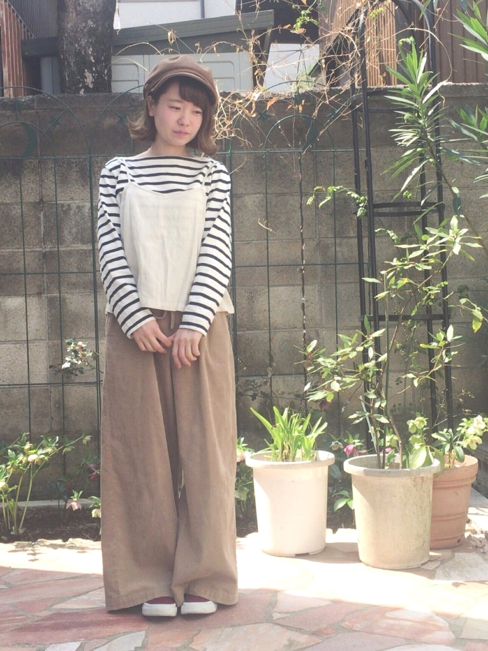「ボーダートップス、UNIQLOコーデ、ニコアンド(niko and...)、キャスケット、コンバース、merフレンズ、シンプルスタイル、Soup.、Kastane、ボブヘアー」｜「niko and...のオリジナル マリンキャスケット【niko and ...】（キャスケット、ブラウン系）」を使った、m a n a  さん（レディース・152cm）の春コーディネートの1枚目の写真