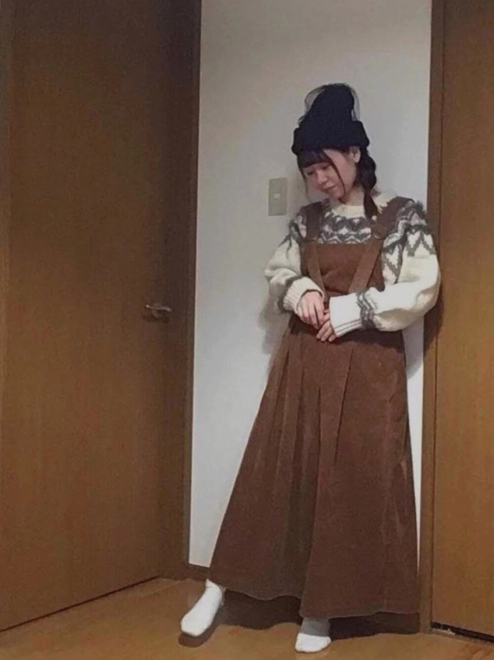 「冬コーデ、おしゃれさんと繋がりたい、ニット帽、cepo.、niko and ...、マタニティコーデ、低身長、merフレンズ、ジャンパースカート、低身長コーデ」｜「古着のアイテム（ニットキャップ/ビーニー、ブラック系）」を使った、m a n a  さん（レディース・152cm）の冬コーディネートの1枚目の写真
