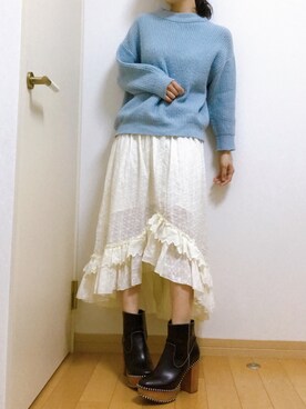 「Right-on（ライトオン）の【OWN】バックスリットニット（ニット/セーター、ブルー系）」を使った、みさみささん（レディース・158cm）の冬コーディネート