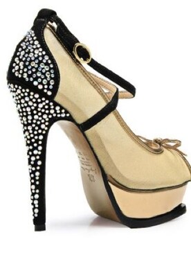 Daniela Rodriguesさんのコーディネート