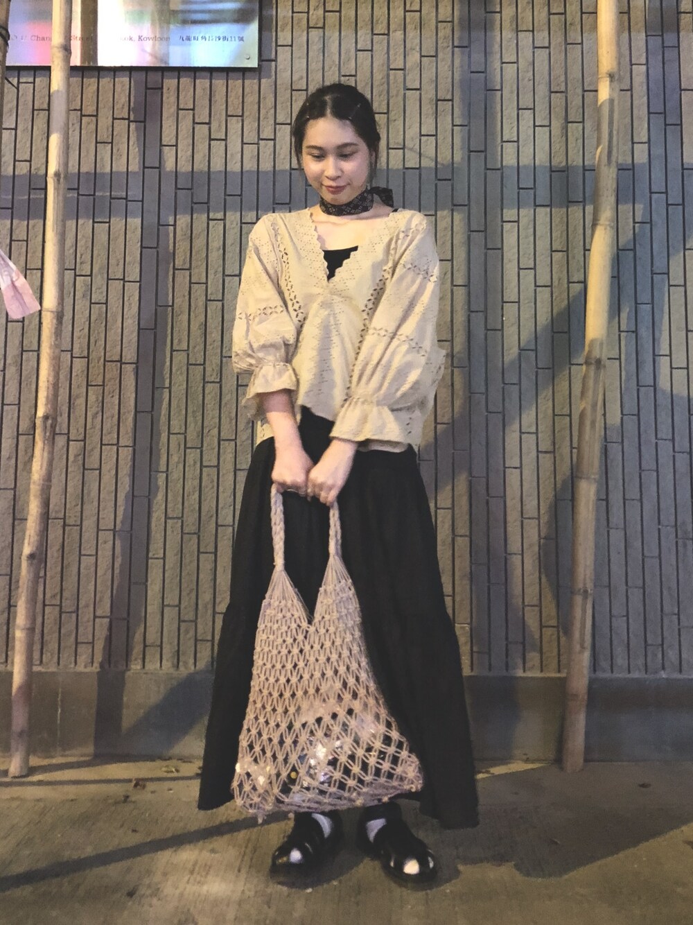 「LOWRYS FARMのスカラップレースブラウス　831172（シャツ/ブラウス、ベージュ系）」を使った、bincyさん（レディース・157cm）の秋コーディネートの1枚目の写真