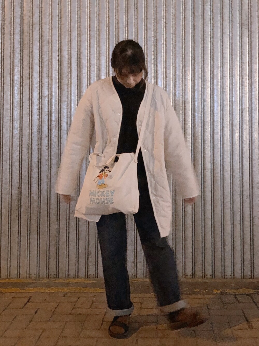 「TevaのTeva / ハリケーン XLT2 サンダル▲（サンダル、ブラック系）」を使った、bincyさん（レディース・157cm）の冬コーディネートの1枚目の写真