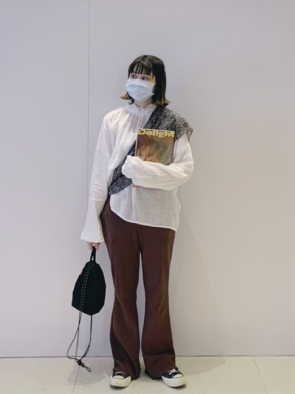 「one after another NICE CLAUPのテレコフレアパンツ（その他パンツ、ブラウン系）」を使った、bincyさん（レディース・158cm）の夏コーディネートの1枚目の写真