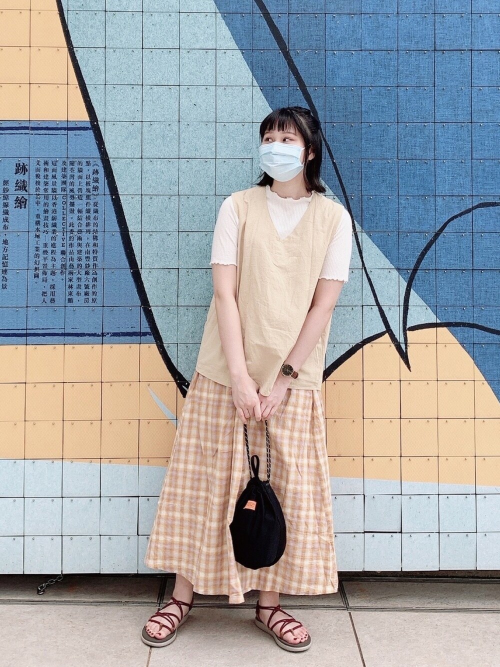 「MERLOTのマドラスチェック柄ロングスカート2559（スカート、イエロー系）」を使った、bincyさん（レディース・158cm）の夏コーディネートの1枚目の写真