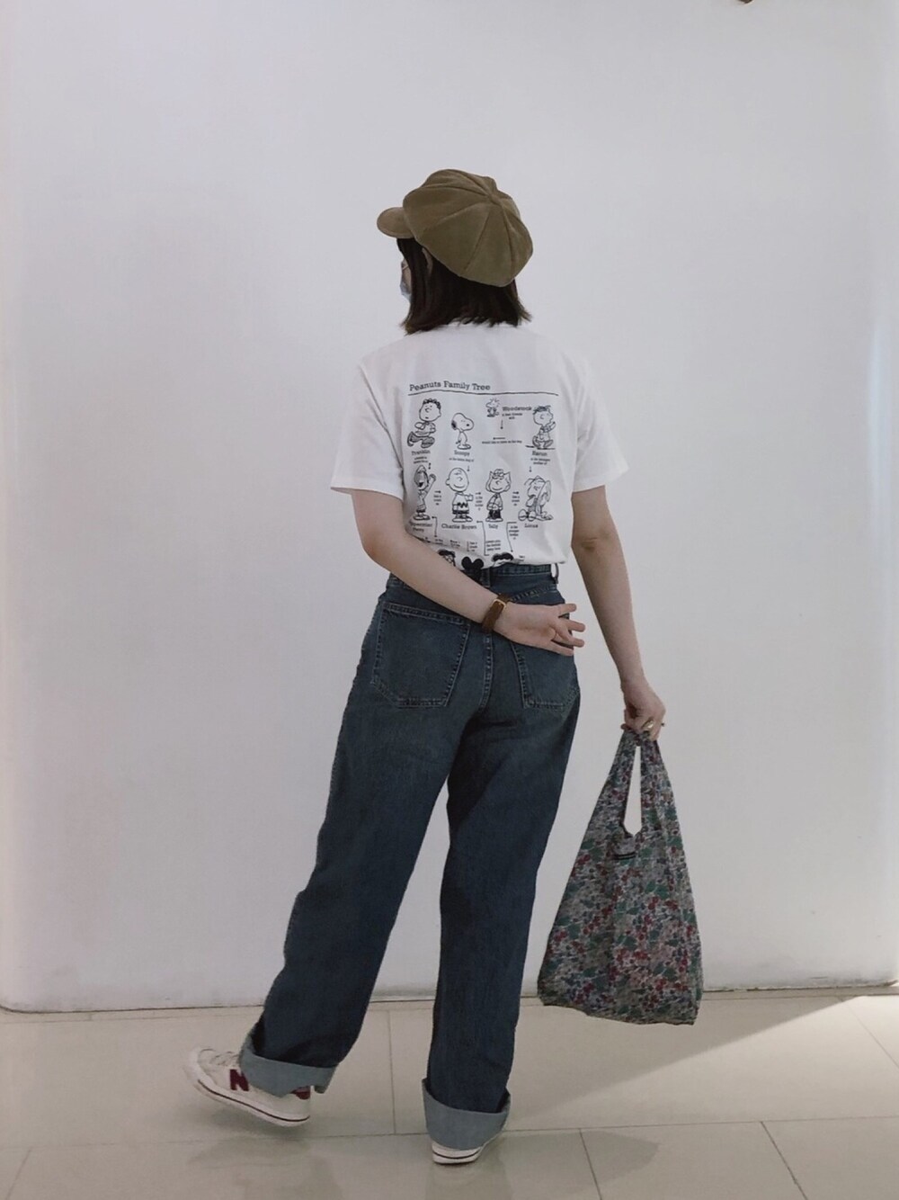 「UNIQLOのワイドフィットカーブジーンズ（デニムパンツ、ブルー系）」を使った、bincyさん（レディース・158cm）の春コーディネートの1枚目の写真
