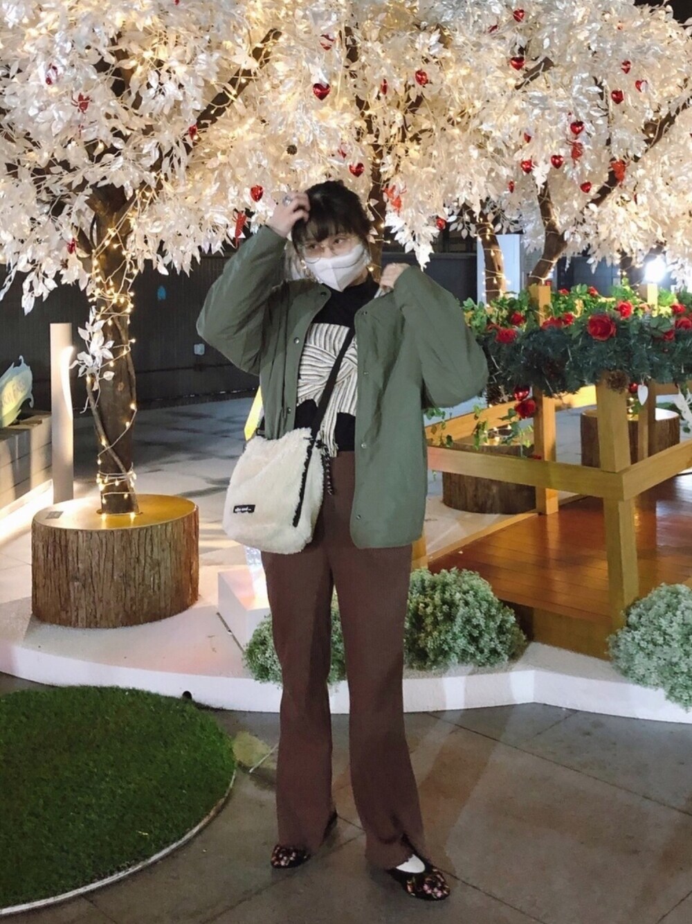 「niko and...のオリジナルモコモコ巾着ショルダーバッグ（ショルダーバッグ、ホワイト系）」を使った、bincyさん（レディース・157cm）の冬コーディネートの1枚目の写真
