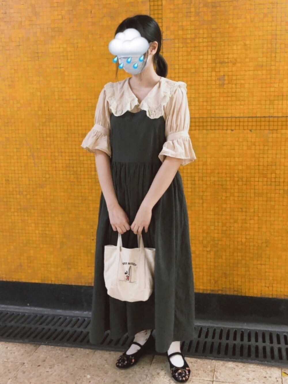 「Samansa Mos2のボイルワッシャー後ろリボンキャミワンピース（ワンピース、グレー系）」を使った、bincyさん（レディース・158cm）の夏コーディネートの1枚目の写真