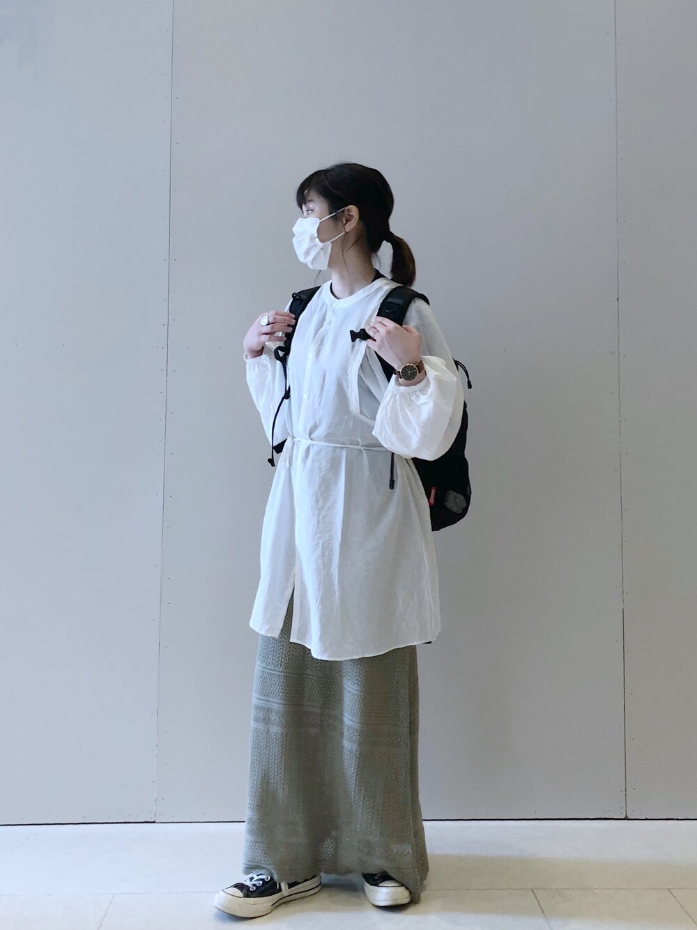 「LOWRYS FARMのソデタックブラウスＬＳ　891454（シャツ/ブラウス、ホワイト系）」を使った、bincyさん（レディース・158cm）の秋コーディネートの1枚目の写真