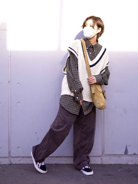 「rivet & surge（リベットアンドサージ）のアイテム（オールインワン・サロペット）」を使った、yukinaさん（レディース・156cm）の秋コーディネート