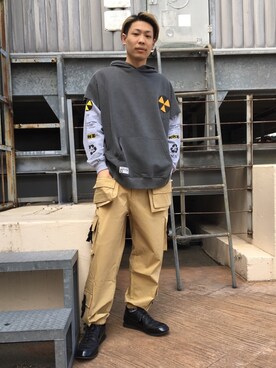 「KaneZ（ケインズ）のアイテム（Tシャツ/カットソー）」を使った、湯原健太さん（メンズ・178cm）の春コーディネート