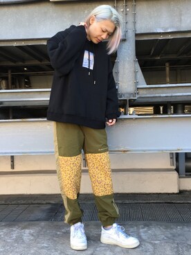 「BlackEyePatch（ブラックアイパッチ）のアイテム（パンツ）」を使った、湯原健太さん（メンズ・178cm）の秋コーディネート