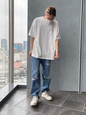 「WHITELAND（ホワイトランド）のアイテム（デニムパンツ）」を使った、湯原健太さん（メンズ・178cm）の春コーディネート