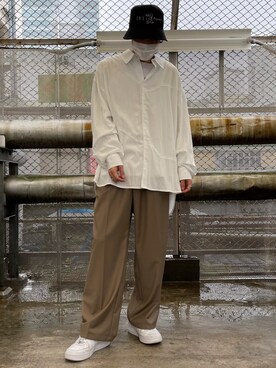 「DANKE SCHON（ダンケシェーン）のアイテム（スラックス）」を使った、湯原健太さん（メンズ・178cm）の春コーディネート