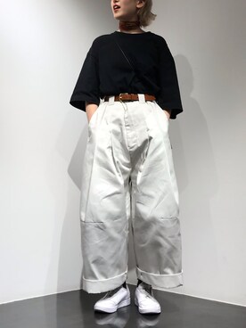 「SHINYAKOZUKA（シンヤコヅカ）のアイテム（チノパンツ）」を使った、増井春妃/masui haruhiさん（レディース・163cm）の夏コーディネート