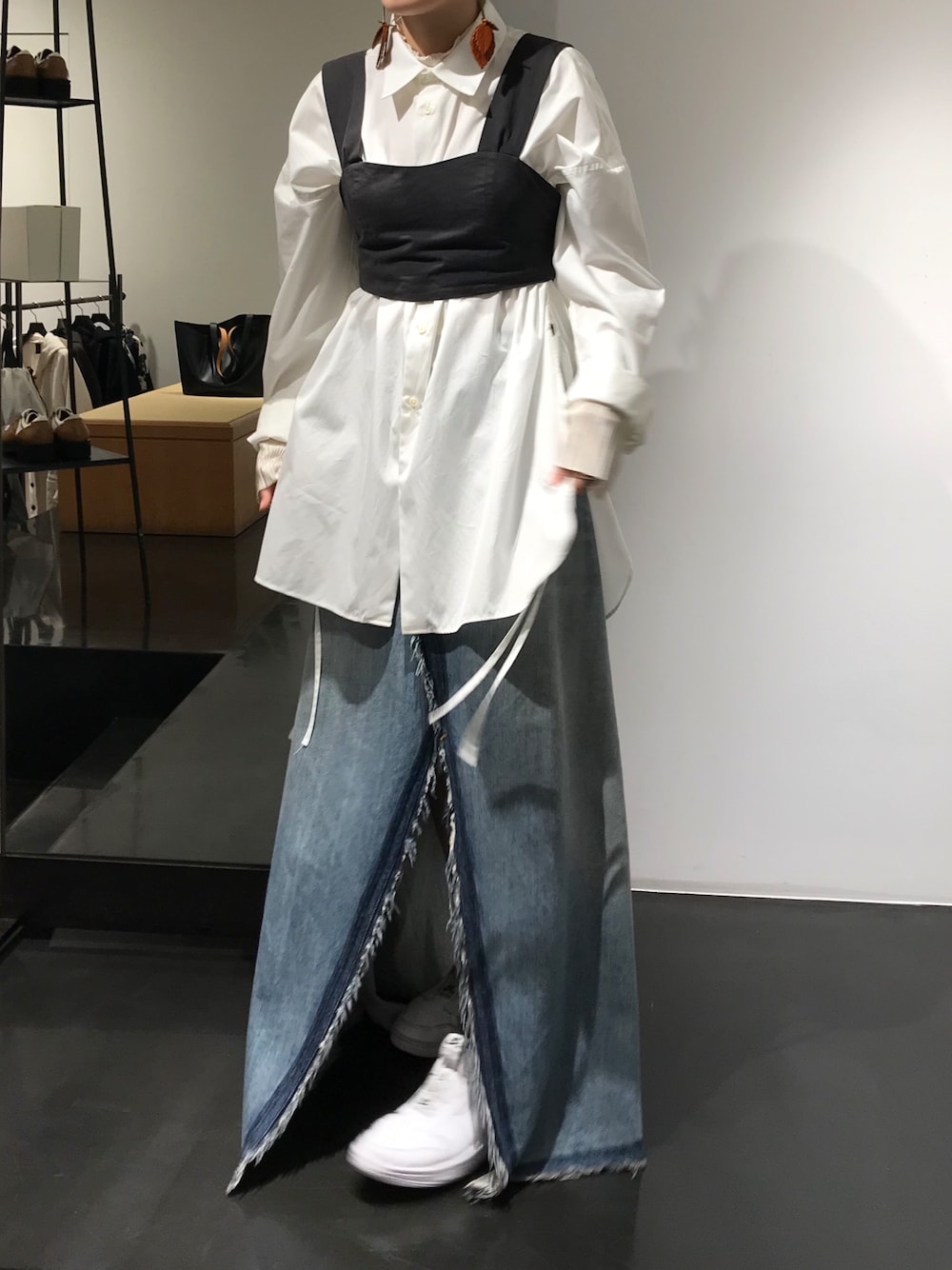 MM6 Maison Margiela ジャンパースカート MM6 Maison Margielaのデニムスカートを使った人気ファッション