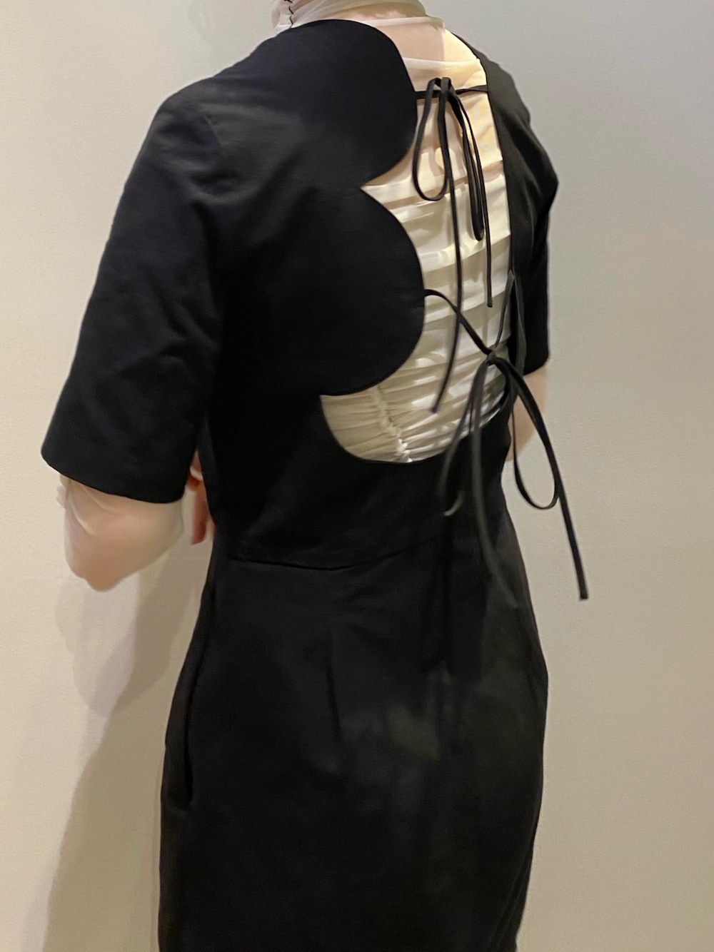 BELPER（ベルパー）の「TUCKED DRESS（ワンピース）」 - WEAR
