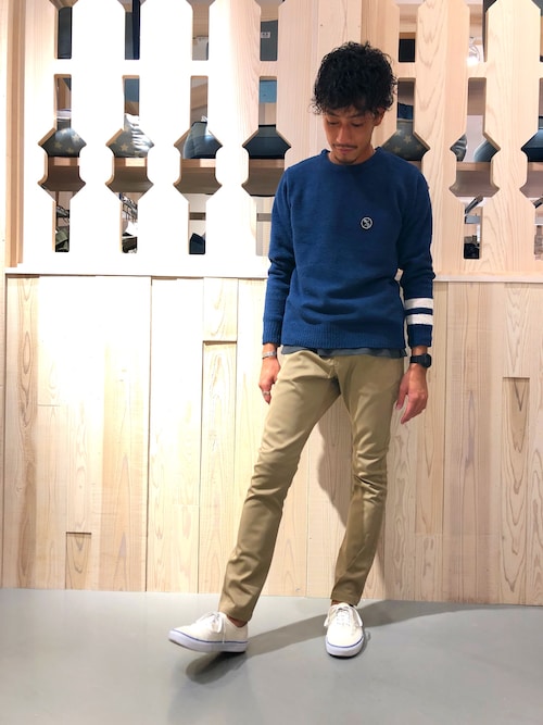 【新品】Vans AUTHENTIC ホワイト　スニーカー　ヴァンズ unisex］VANS(ヴァンズ) 