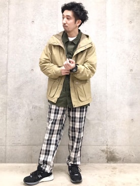 「USAコットン」｜「アイテム（マウンテンパーカー）」を使った、松本幸弦さん（メンズ・162cm）の春コーディネート