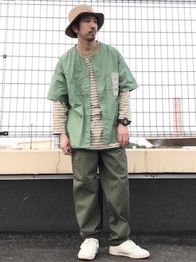 「SMITH'S（スミス）のアイテム（トップス）」を使った、松本幸弦さん（メンズ・162cm）の春コーディネート