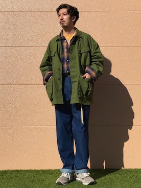 「でにむ」｜「アイテム（ミリタリージャケット）」を使った、松本幸弦さん（メンズ・162cm）の秋コーディネート