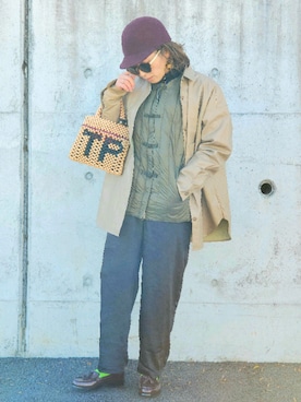 「サテンパンツ」｜「アイテム（ダウンジャケット/コート）」を使った、かーちんさん（レディース・156cm）の冬コーディネート