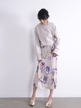 「Libra Cue（リブラ キュー）のアイテム（スウェット）」を使った、赤羽さん（レディース・163cm）の春コーディネート