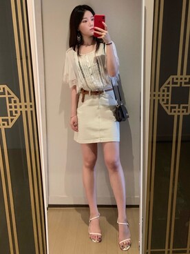 「Guess（ゲス）のアイテム（スカート）」を使った、Ins@Junlaylaさん（レディース・165cm）の夏コーディネート