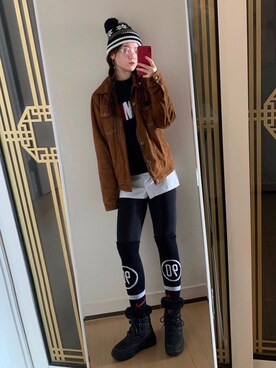 「BEARPAW（ベアパウ）のアイテム」を使った、Ins@Junlaylaさん（レディース・165cm）の冬コーディネート