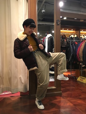 「AVIREX（アヴィレックス）のアイテム（ダウンジャケット/コート）」を使った、増田彩華さん（レディース・164cm）の秋コーディネート