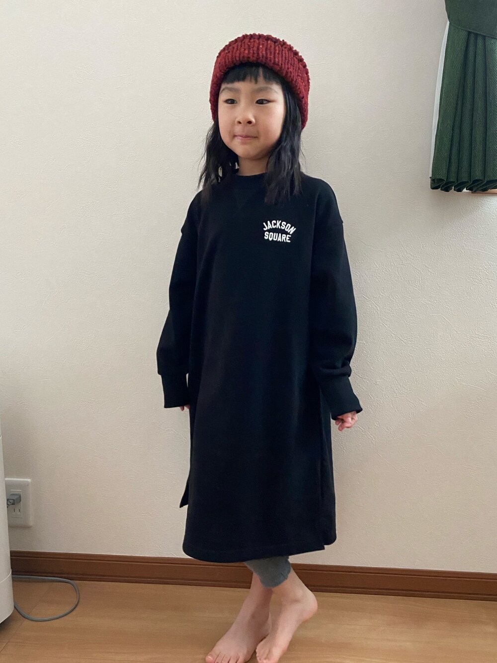 「GUのアイテム（ワンピース/ドレス、ブラック系）」を使った、neppiiさん（キッズ・120cm）の秋コーディネートの1枚目の写真