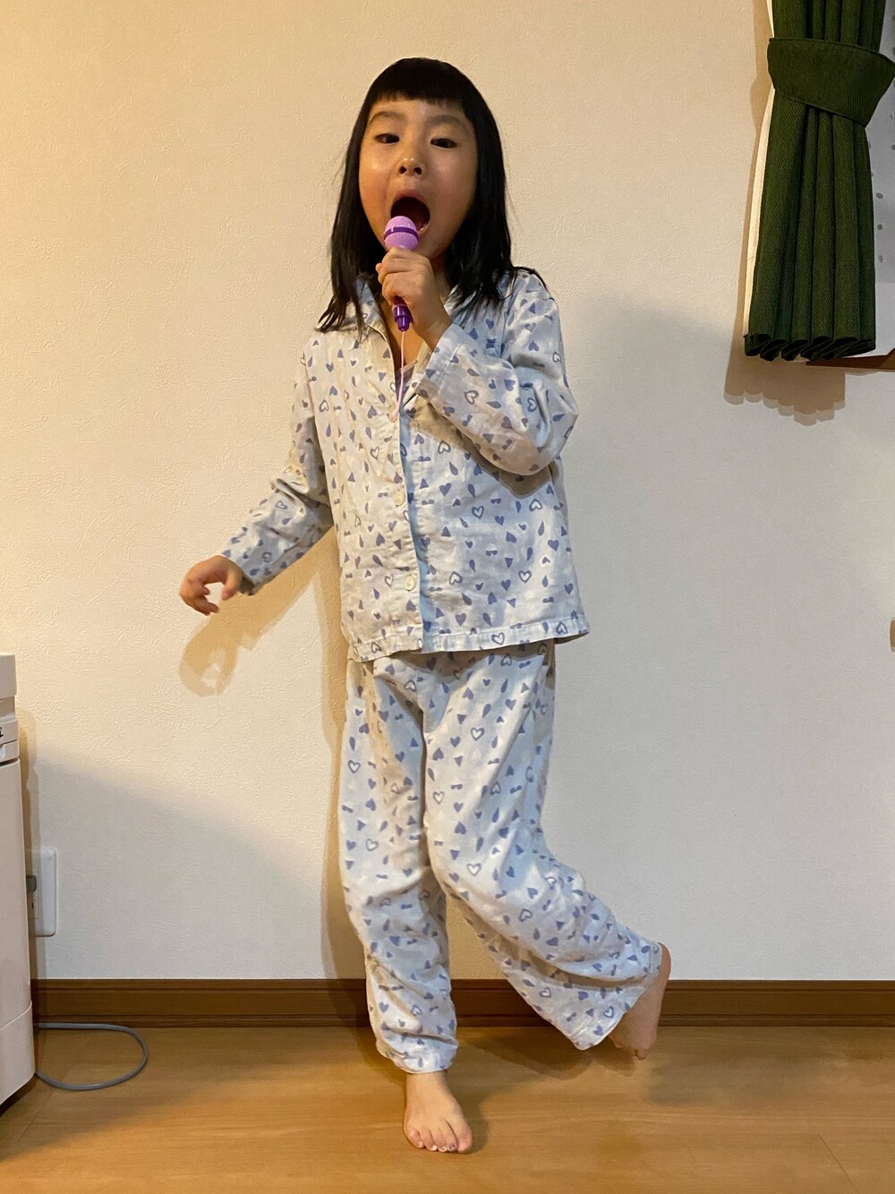 「GUのアイテム（その他、ブルー系）」を使った、neppiiさん（キッズ・120cm）の秋コーディネートの1枚目の写真